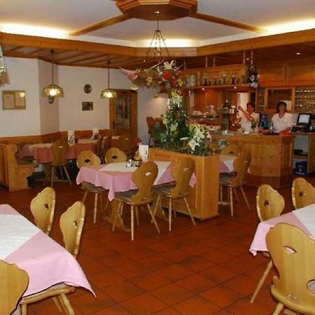 Landgasthof Im Ehegrund Sugenheim Buitenkant foto